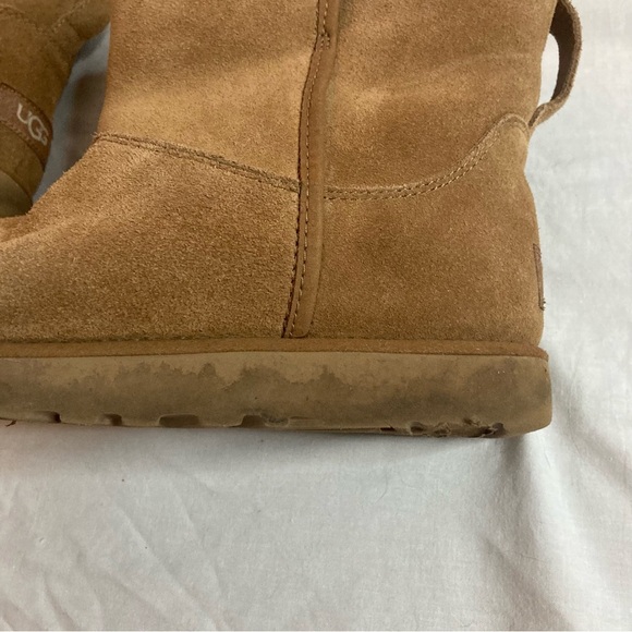 Ugg Classic Mini Boot Size 8 Tan Sheepskin - Picture 4 of 13